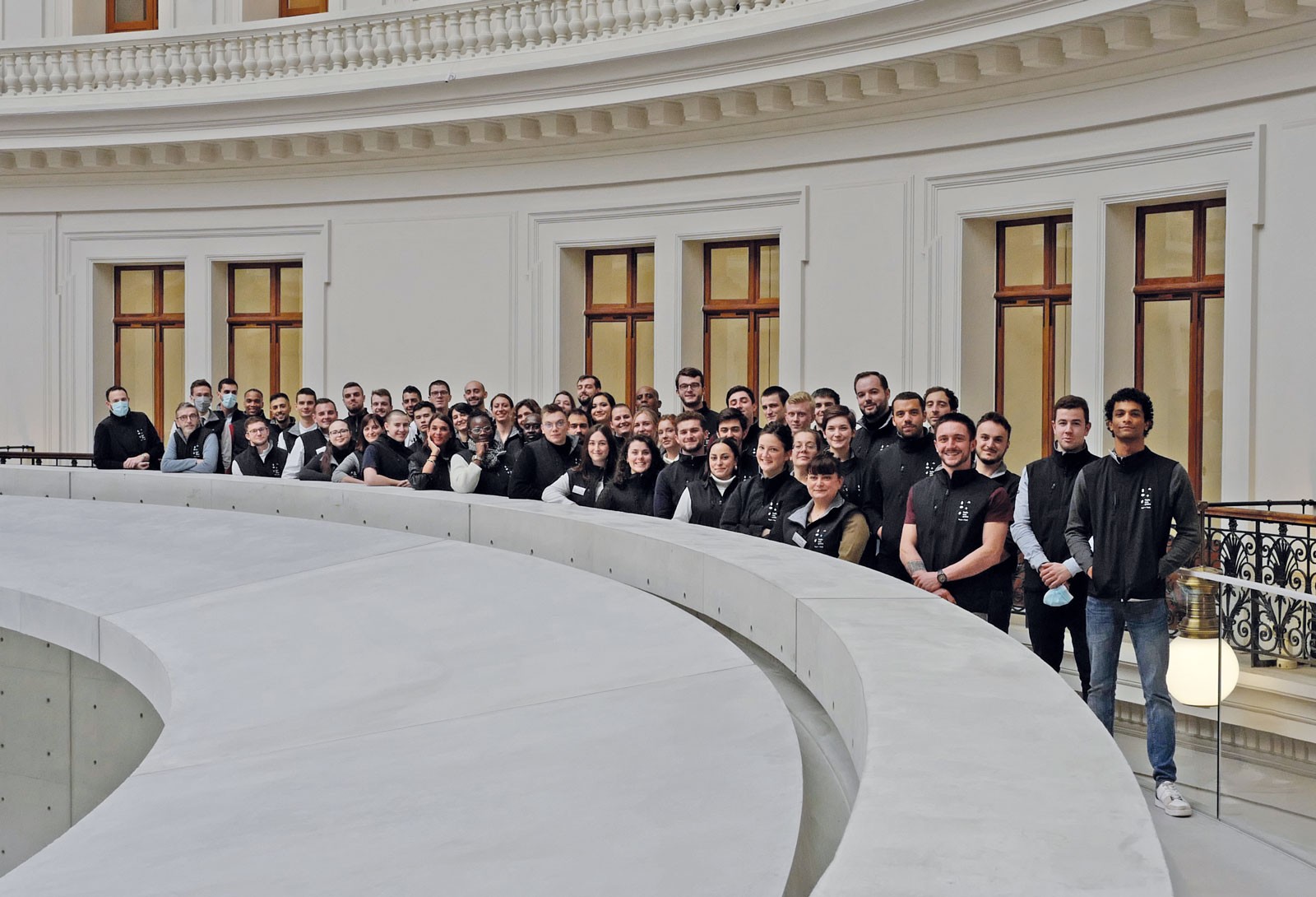 Groupe L1090429 1600